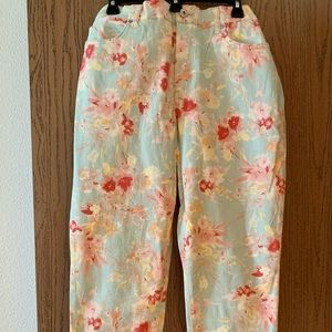 Bandolino Crop Jeans